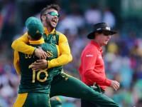 South Africa beats Sri Lanka to Qualify for the Semis