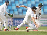 Pakistan Struggling in Second Innings against England in 3rd Test