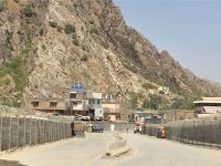 Pakistan Seals Border with Afghanistan Citing Security Reasons