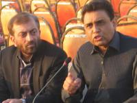 File photo of Farooq Sattar (left) and Khalid Maqbool.